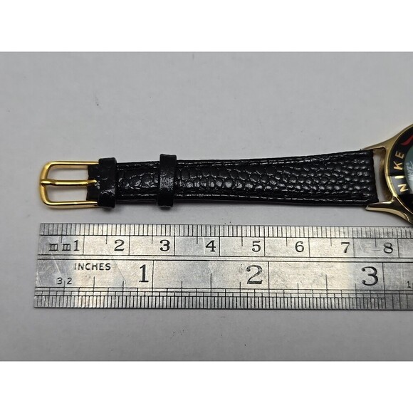 Womens Nike Air Mood Watch Green Color Changing Dial Gold Tone New Battery USA - Picture 8 of 11